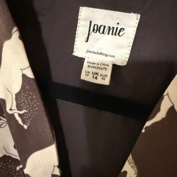 Elegant Long Sleeve Horse Print Dress - Picture 2 of 8